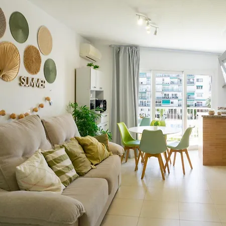 First Line Sea Views Appartement Benalmádena
